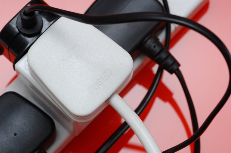 When Should You Add Extra Plug Sockets Instead of Using Extension Leads?